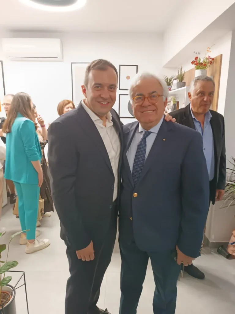 Εκατοντάδες Σερραίοι ευχήθηκαν από κοντά στον Τάσο Χατζηβασιλείου