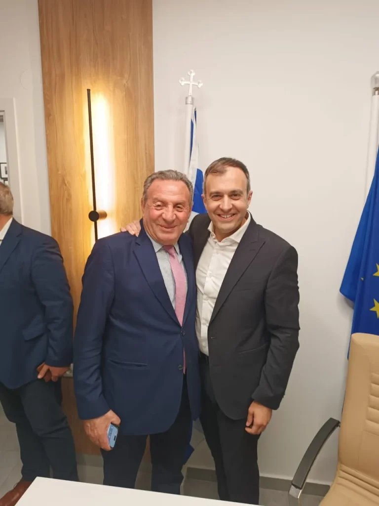 Εκατοντάδες Σερραίοι ευχήθηκαν από κοντά στον Τάσο Χατζηβασιλείου