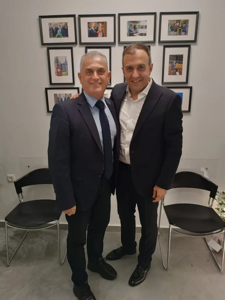 Εκατοντάδες Σερραίοι ευχήθηκαν από κοντά στον Τάσο Χατζηβασιλείου