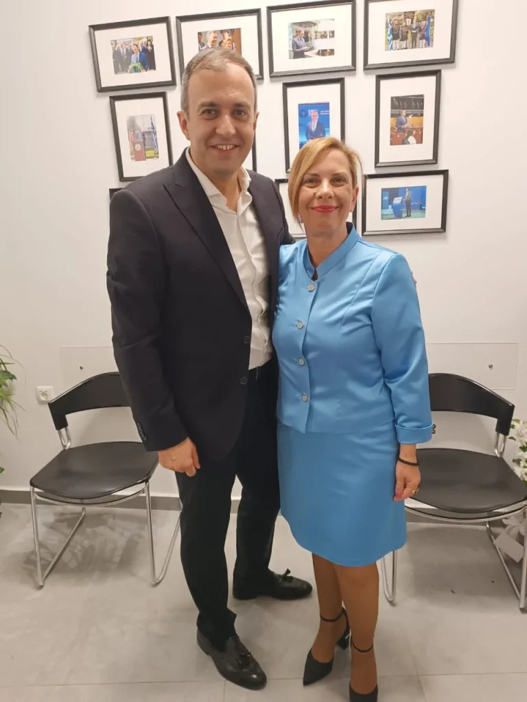 Εκατοντάδες Σερραίοι ευχήθηκαν από κοντά στον Τάσο Χατζηβασιλείου