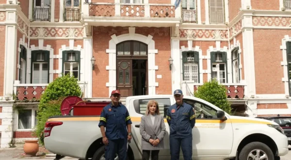 Παράδοση οχήματος με πυροσβεστικό εξοπλισμό από την Αθηνά Αηδονά προς τη 2η ΕΜΑΚ Θεσσαλονίκης