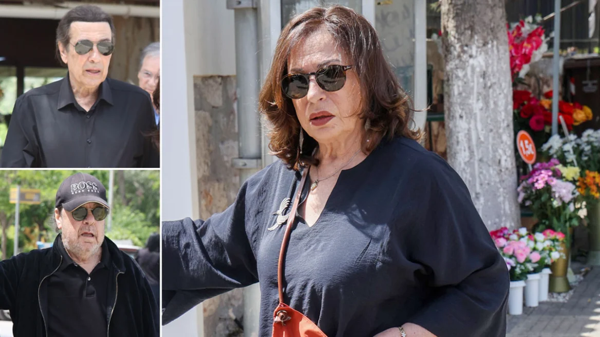 Αχιλλέας Θεοφίλου - Κηδεία: Το «ευχαριστώ» της Χαρούλας Αλεξίου - Συγγενείς και φίλοι αποχαιρετούν τον μουσικό παραγωγό