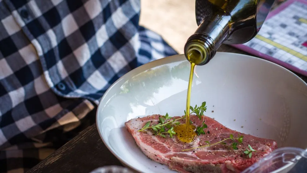 Ελαιόλαδο και BBQ: Τα ιδανικά παντρέματα για ψήσιμο στα κάρβουνα