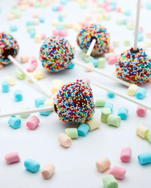 Cake pops με επικάλυψη σοκολάτας