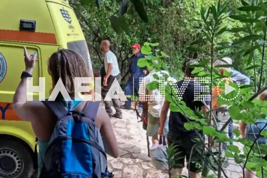 Μεσσηνία: Σε κρίσιμη κατάσταση το παιδί που έπεσε σε χαράδρα με τον πατέρα του στη Νέδα – Διακομίστηκε με ελικόπτερο