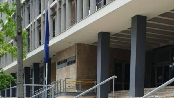 Υπόθεση διακίνησης ναρκωτικών σε γήπεδα: Στη φυλακή 9 άτομα, τα 4 είναι αδέρφια