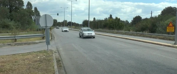 Έρχονται βαριά πρόστιμα: Στο στόχαστρο της ΑΑΔΕ τα "ακίνητα" αυτοκίνητα που κυκλοφορούν παράνομα - video