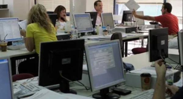 Ρεκόρ στην υποβολή φορολογικών δηλώσεων - Το 46,5% κατατέθηκε σε μόλις 43 ημέρες