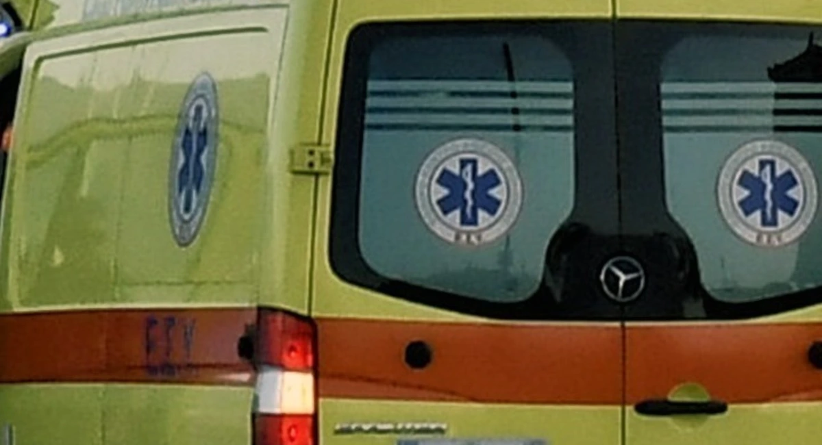 ΕΚΑΒ Επίθεση με μαχαίρι σε 34χρονο στη Θεσσαλονίκη - Τον τραυμάτισε η σύντροφός του