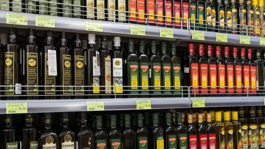 Ελαιόλαδο σε τενεκέ: Παράδοση vs Εξέλιξη