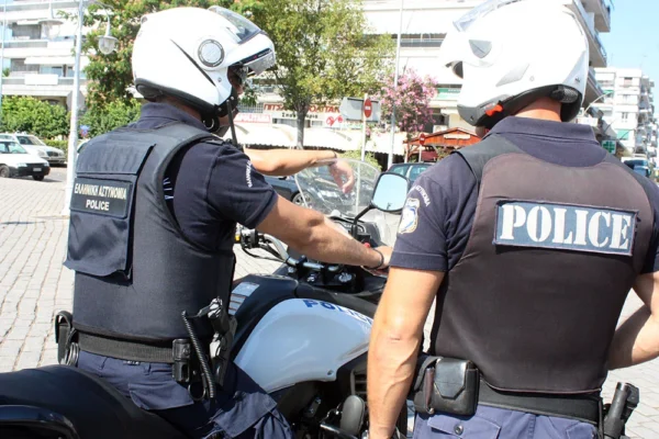 Επεισόδιο ενδοοικογενειακής βίας στην Καβάλα: 23χρονη κλειδώθηκε στην τουαλέτα και βγήκε από το παράθυρο!