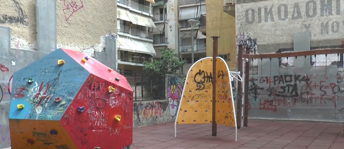 γκραφιτι Γεμάτη από γκράφιτι και μουτζούρες η πόλη των Σερρών - video