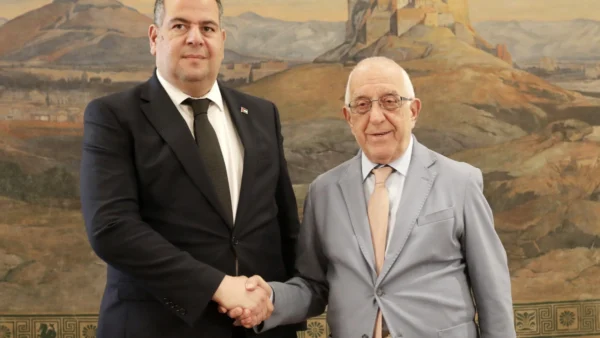 Συνάντηση του Προέδρου της Βουλής Νικήτα Κακλαμάνη με τον Πρέσβυ της Παλαιστίνης στην Ελλάδα