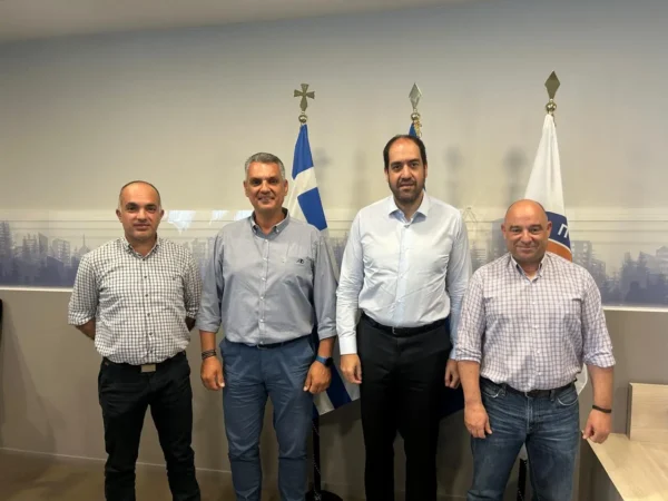 Συνάντηση Υπουργού Κλιματικής Κρίσης και Πολιτικής Προστασίας με την Ένωση Αξιωματικών Πυροσβεστικού Σώματος