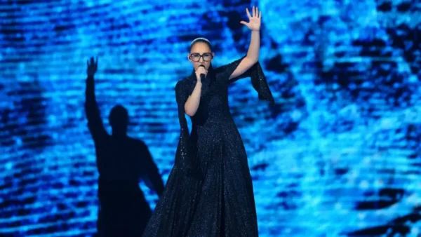 Eurovision 2025: Live ο μεγάλος τελικός – Η Klavdia διαγωνίζεται στη 17η θέση με την «Αστερομάτα»