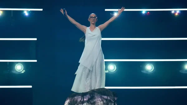 Eurovision 2025: Χειροκροτήματα, φωνές και συγκίνηση για την εμφάνιση της Klavdia – Η «Αστερομάτα» της μάγεψε το κοινό