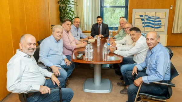 Συνάντηση Κωνσταντίνου Κυρανάκη με την Ομοσπονδία Ταξί
