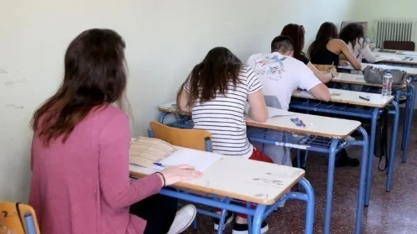 Αρχίζουν αύριο οι ενδοσχολικές εξετάσεις στα Λύκεια - 31 Μαΐου ξεκινούν οι Πανελλαδικές