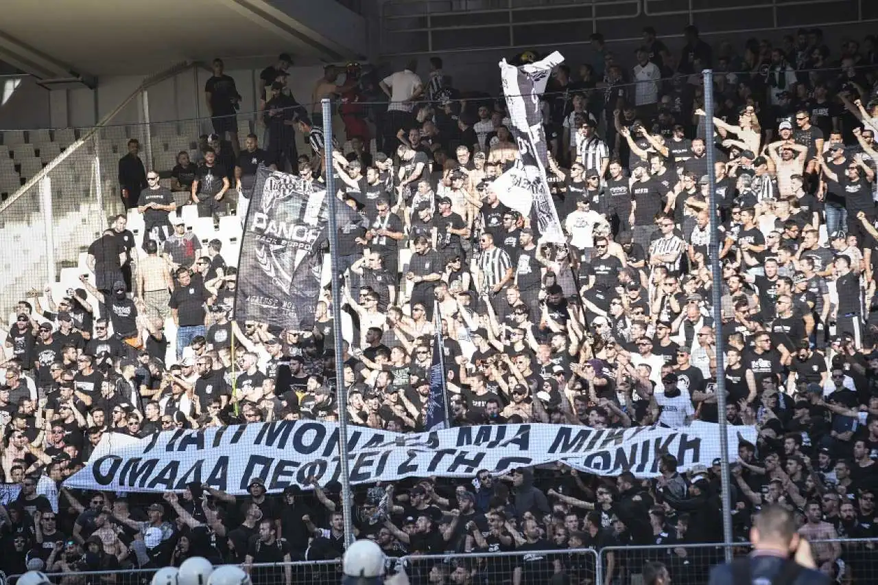 ΠΑΟΚ: Tιμωρήθηκε με μία αγωνιστική χωρίς οπαδούς για ρίψη κροτίδας στο παιχνίδι με την ΑΕΚ