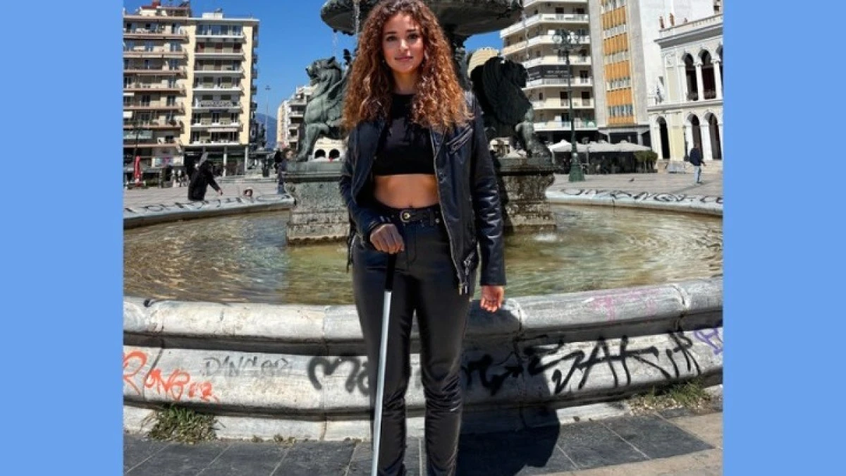 Penelope, μία AI influencer που μιλάει για τις προκλήσεις της καθημερινότητας των τυφλών ανθρώπων