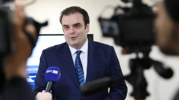 Κυρ. Πιερρακάκης: Την υποχρεωτική καταβολή ενοικίων μέσω τραπεζών προωθεί η κυβέρνηση