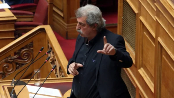 Βουλή: Άρση ασυλίας Παύλου Πολάκη προτείνει η Επιτροπή Δεοντολογίας για μήνυση Στ. Κασσελάκη εναντίον του