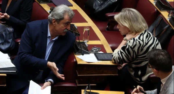 Βουλή: Άρση ασυλίας των βουλευτών Παύλου Πολάκη και Έλενας Ακρίτα αποφάσισε η Επιτροπή Δεοντολογίας