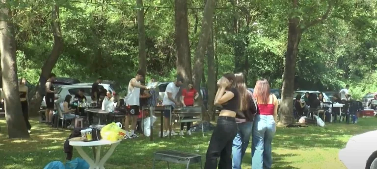 Άναψαν τα μαγκάλια οι Σερραίοι την Πρωτομαγιά - video