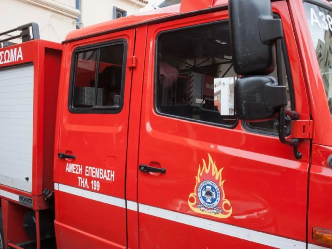πυροσβεστική Ηράκλειο: Μεγάλη φωτιά σε ξενοδοχείο της Αγίας Πελαγίας (video)