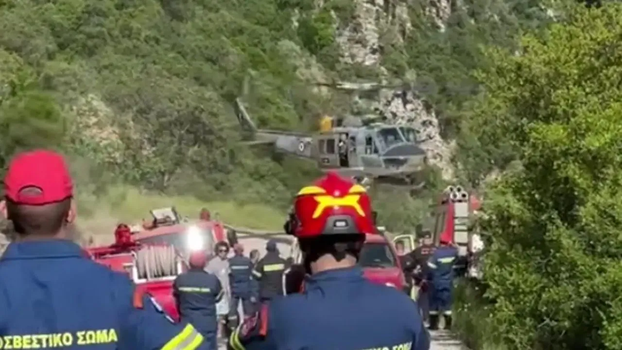 Μεσσηνία: Σε κρίσιμη κατάσταση το παιδί που έπεσε σε χαράδρα με τον πατέρα του στη Νέδα – Διακομίστηκε με ελικόπτερο