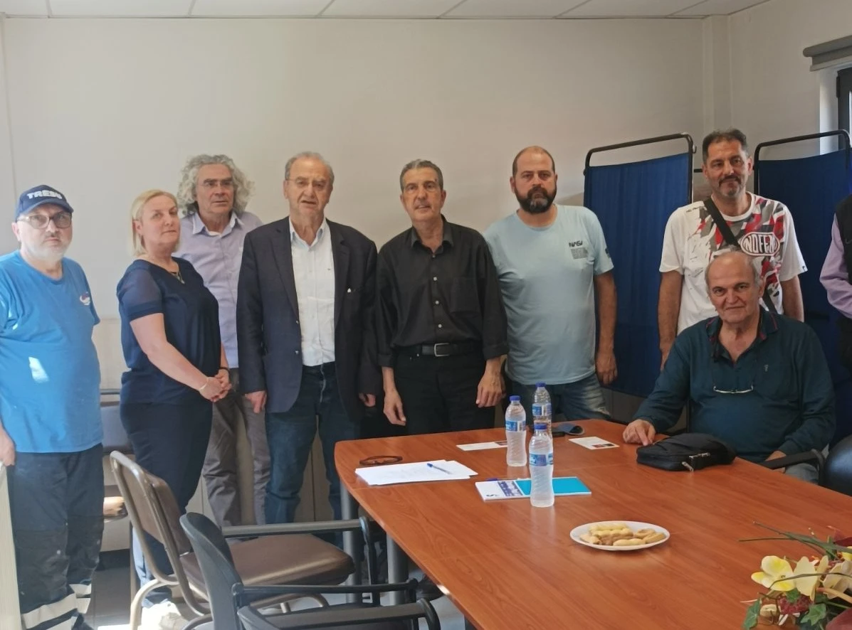 Συνάντηση Δ. Στρατούλη με μέλη του ΔΣ του Εργατικού Κέντρου Σερρών