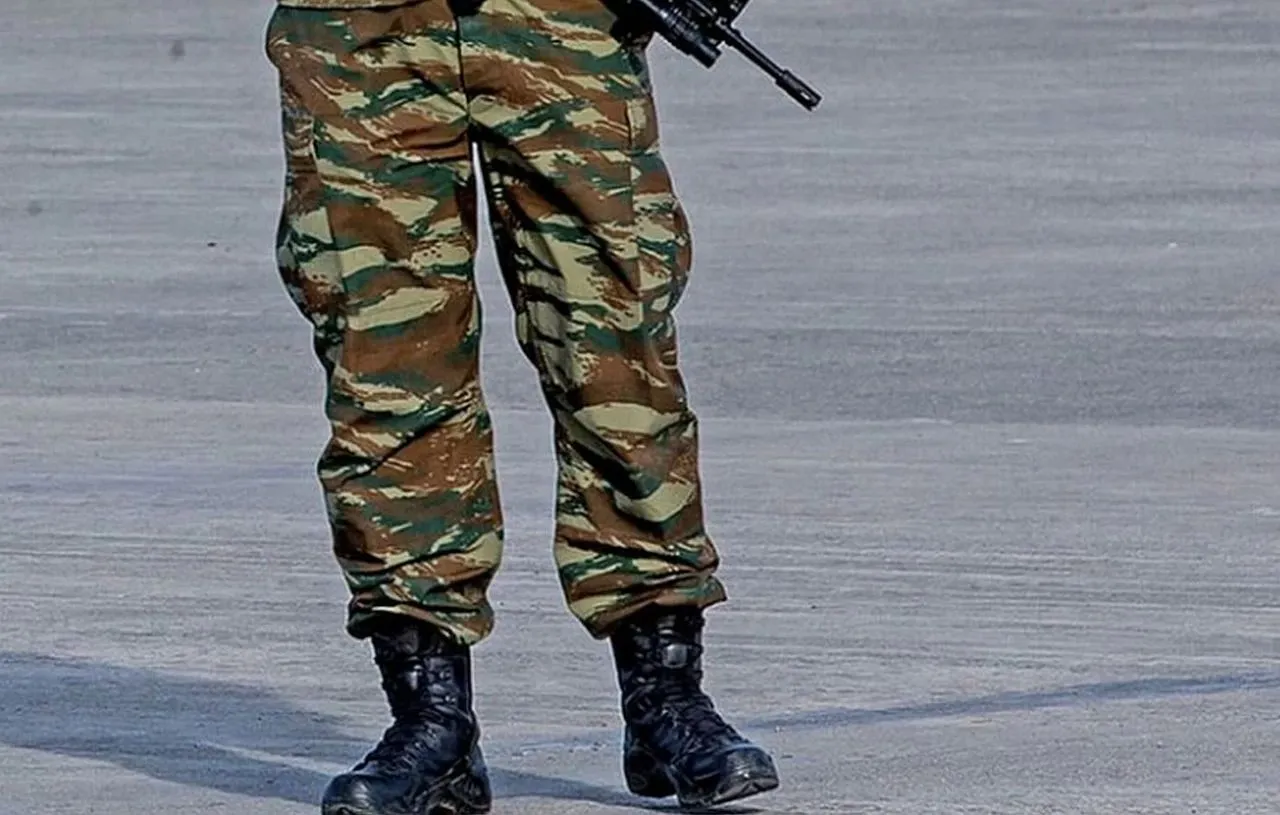 stratiotikos Ένωση Στρατιωτικών Σερρών: Η θερινή στολή των στρατιωτικών είναι ζήτημα υγείας και υπηρεσιακής ετοιμότητας - video