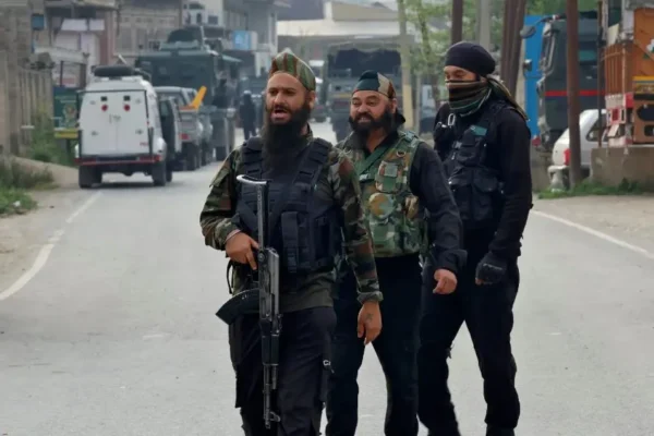 Πλήρη εκεχειρία ανάμεσα σε Ινδία και Πακιστάν ανακοίνωσε ο Ντόναλντ Τραμπ