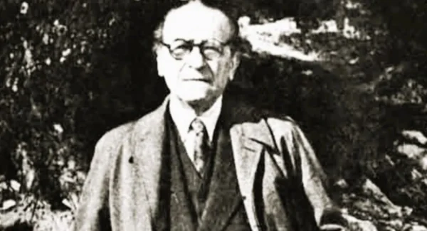 Μάιος 1917 - Οι μαθητές διδάσκονται για πρώτη φορά στη δημοτική - Η περιπετειώδης διαδρομή της ελληνικής γλώσσας στους αιώνες