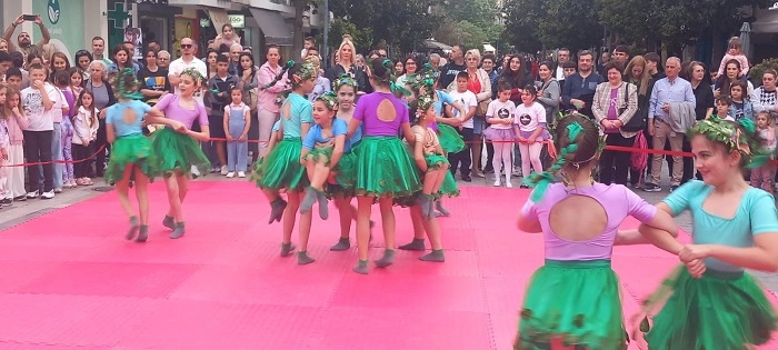 «Βήματα στο Χρόνο»: Μεγαλειώδης γιορτή στις Σέρρες για την Παγκόσμια Ημέρα Χορού