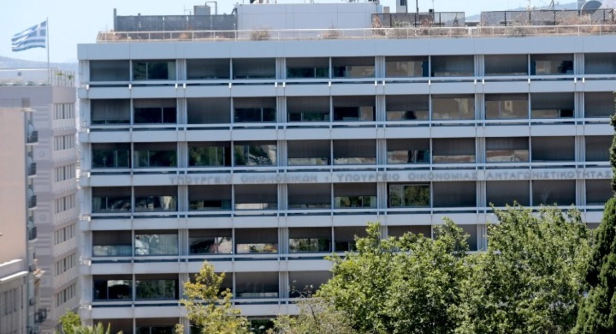 Κυρ. Πιερρακάκης: Καλεί σε έγγραφες εξηγήσεις την Επιτροπή Ολυμπίων και Κληροδοτημάτων για το drone show στο Ζάππειο