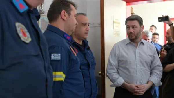 Ν. Ανδρουλάκης: Επέκταση του επιδόματος επικίνδυνης και ανθυγιεινής εργασίας στο σύνολο του πυροσβεστικού σώματος