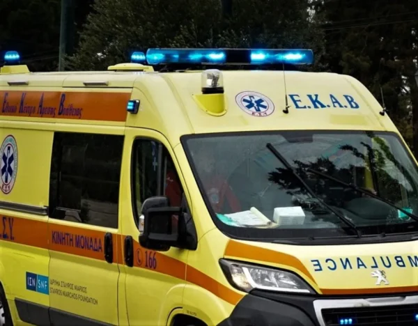 Χανιά: Σοβαρό τροχαίο με εγκλωβισμένο – Αυτοκίνητο έφυγε από τον δρόμο (φωτο)
