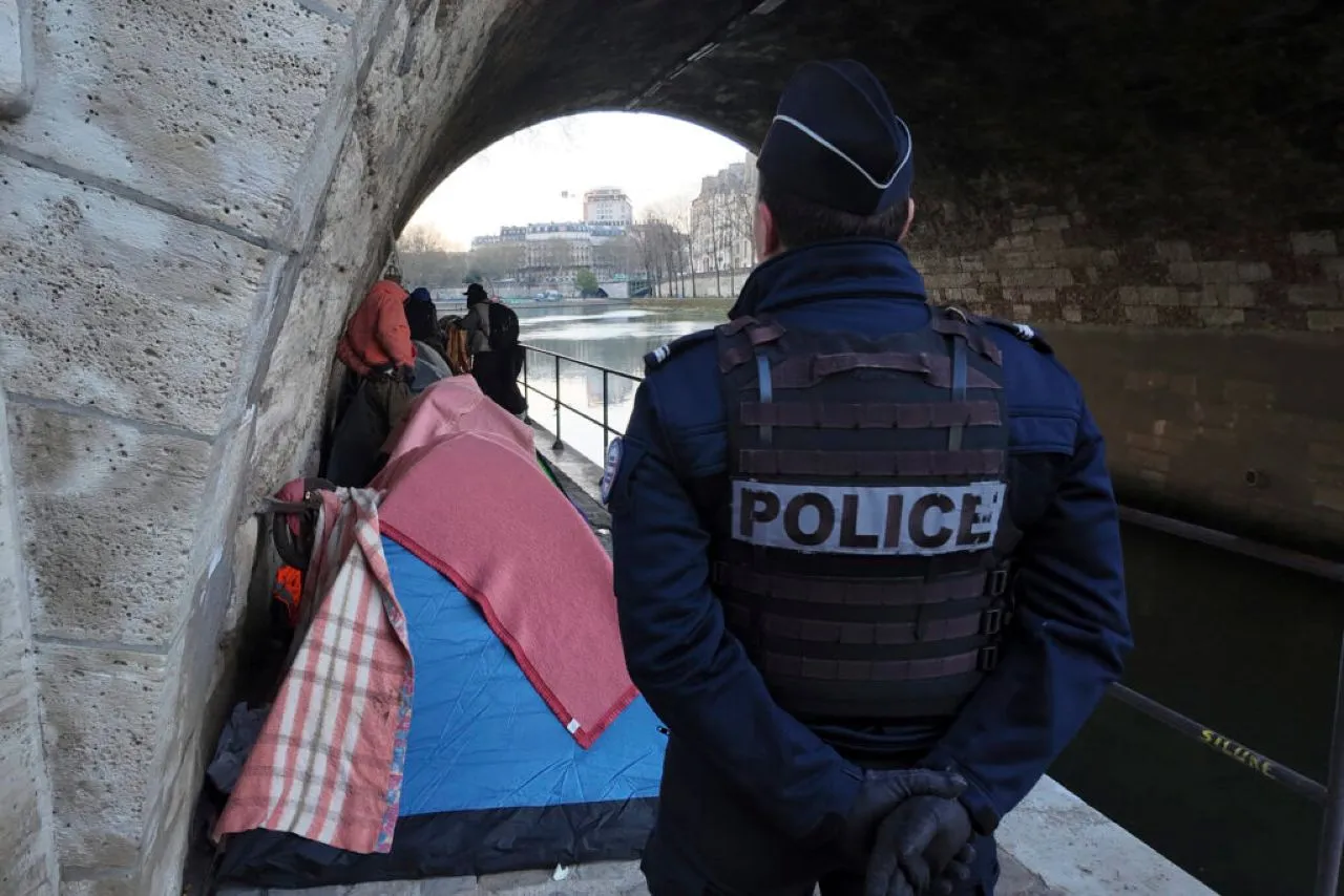 Γαλλία: Σε δίκη αστυνομικός για τη δολοφονία ενός εφήβου