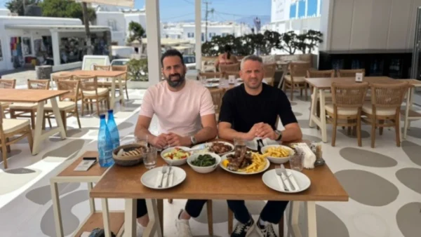 Τα σουτζουκάκια της «Διαγωνίου»: Από τη Θεσσαλονίκη στη Μύκονο η μυστική συνταγή μισού αιώνα