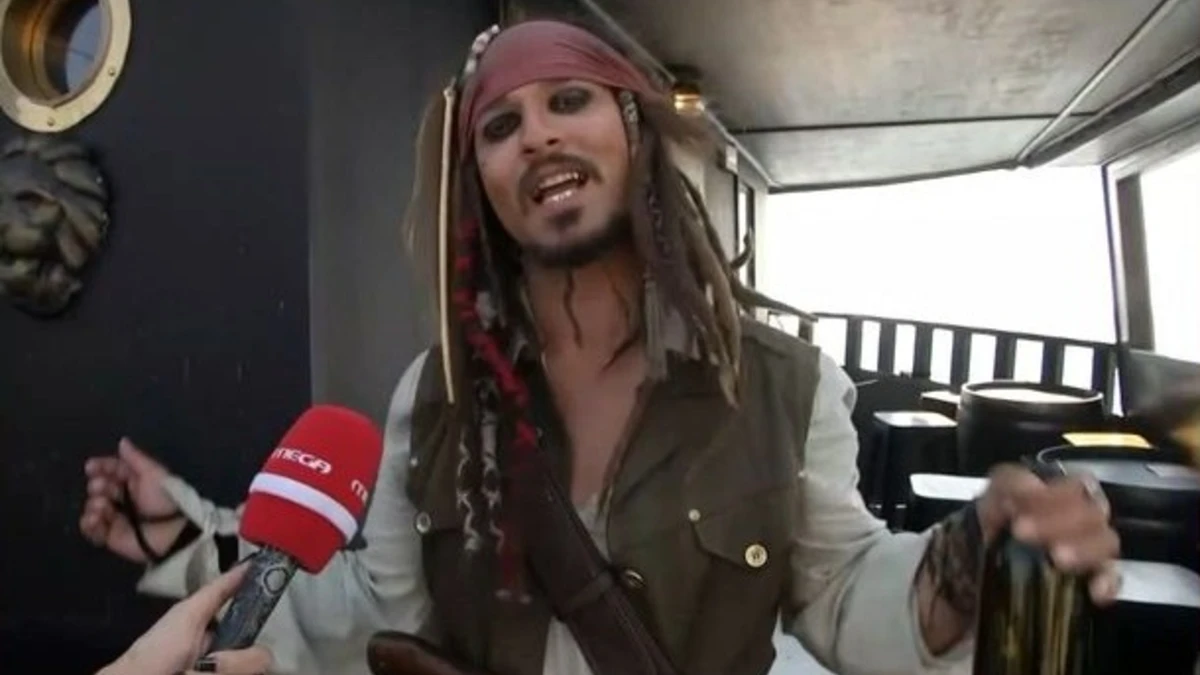 Θεσσαλονίκη: Ο Έλληνας… Jack Sparrow που έχει «μαγέψει» το κοινό