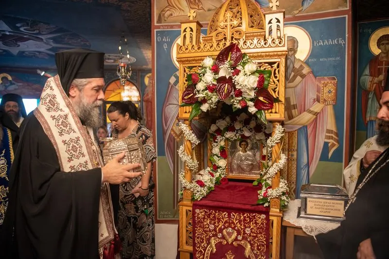 Υποδοχή της Τιμίας Κάρας του Αγίου Παντελεήμονα στις Σέρρες