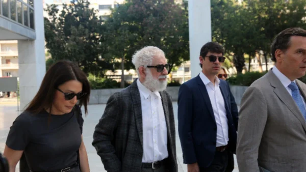 Δίκη Πέτρου Φιλιππίδη: «Δεν πιστεύω ότι ο Πέτρος έκανε κάτι τόσο βλαβερό» κατέθεσε η Βάνα Μπάρμπα ως μάρτυρας υπεράσπισης