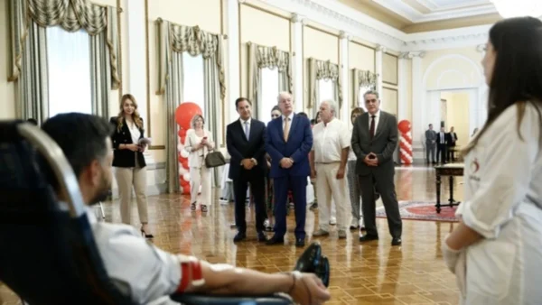 Παγκόσμια Ημέρα Εθελοντή Αιμοδότη: Ένας ασκός αίματος σώζει τρεις ανθρώπινες ζωές
