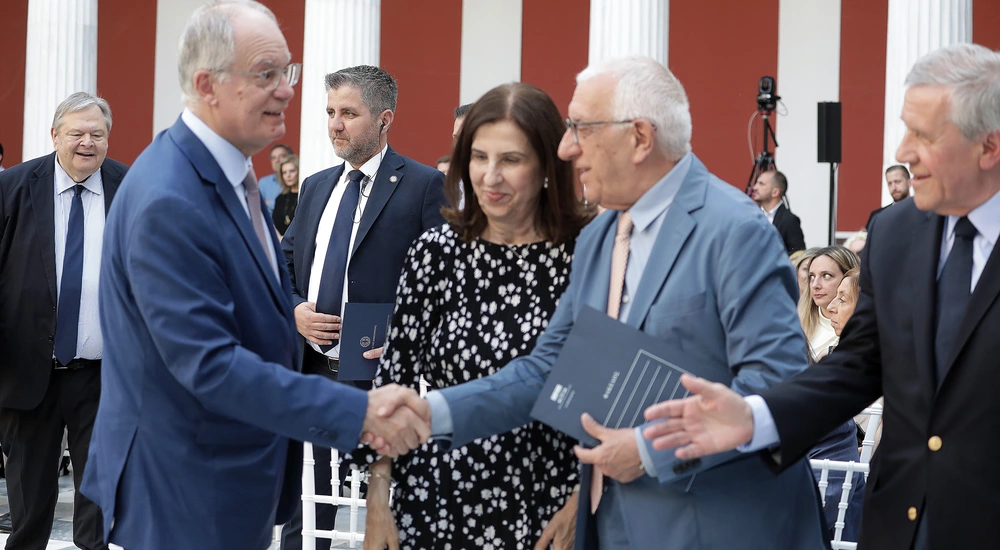 Ν. Κακλαμάνης: «Το Σύνταγμα του 1975 παραμένει ο θεμέλιος λίθος της Δημοκρατίας – Ώρα για μια γενναία αναθεώρηση ως το 2028»