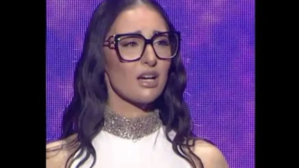 MAD VMA 2025 - Klavdia: Η "Αστερομάτα" όπως δεν την έχετε ξανακούσει!