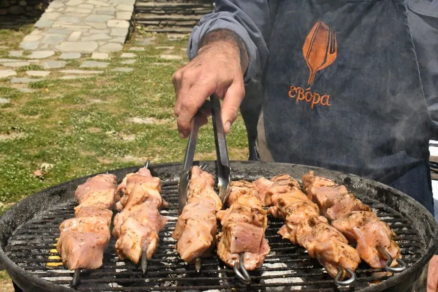 Σέρρες: Μαγειρεύοντας στη σκιά του Μπέλλες
