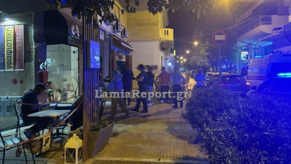 Άγριο έγκλημα στη Λαμία: Δολοφόνησαν ιδιοκτήτη καφέ στο κέντρο της πόλης – Τον χτύπησαν με λουκέτο στο κεφάλι και τον μαχαίρωσαν