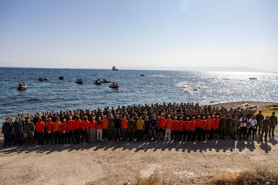 Εξίμισι τόνοι σκουπιδιών συγκεντρώθηκαν από τις ακτές της Λέσβου