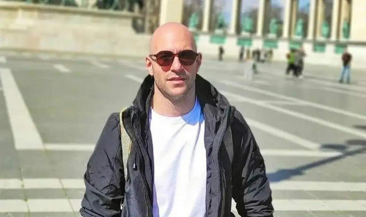 Γλυπτό για τον αρχιφύλακα Γιώργο Λυγγερίδη στο κέντρο της Θεσσαλονίκης